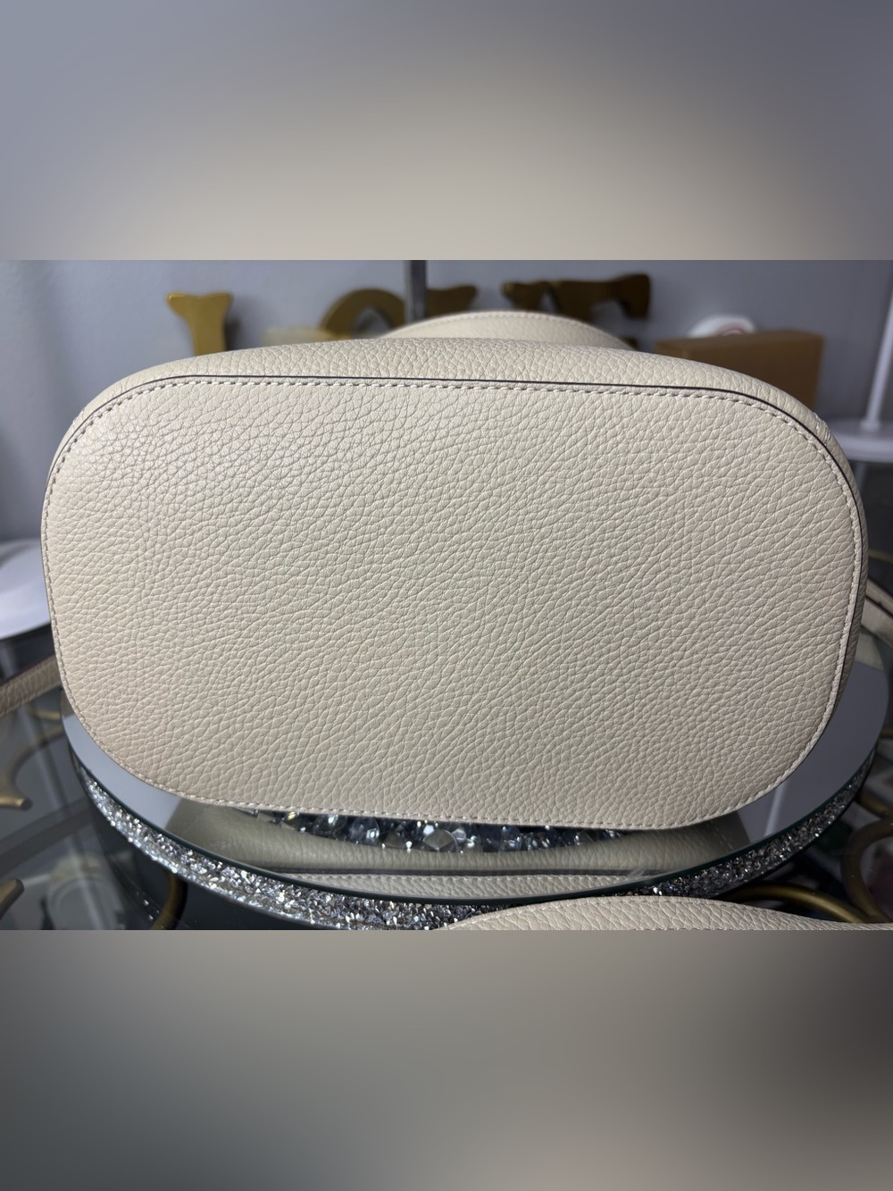 kate spade Lena Two-Tone Pebbled Leather Bucket Bag in Beige and White NWOT - Picture 12 of 16
